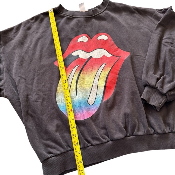 H&M Rolling Stones Rainbow Tongue Logo Oversized Sweatshirt Size Small Women - Picture 4 of 5